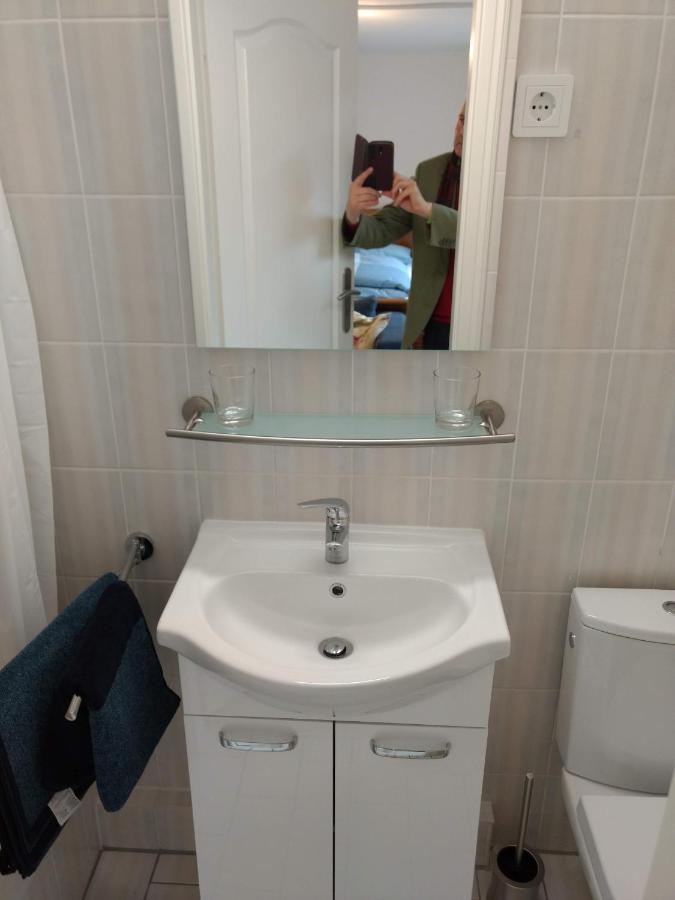 Ruhige, Gemuetliche 1-Zimmer Gartenwohnung Fuer 2 Erwachsene Lubeck Luaran gambar